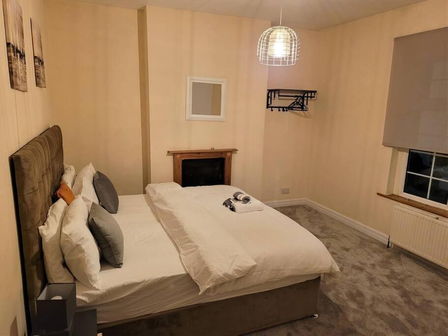 Nice 4-Bedroom Vacation Home With Indoor Fireplace ويلينغتون المظهر الخارجي الصورة